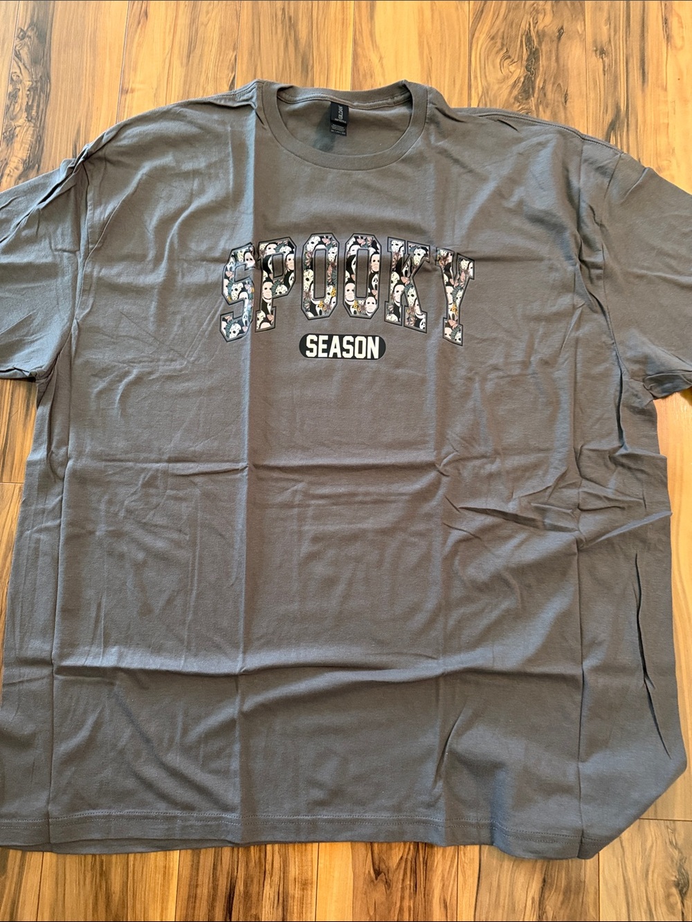 Gildan Gray 'Spooky Season' Short-Sleeve Graphic Tee size 3X